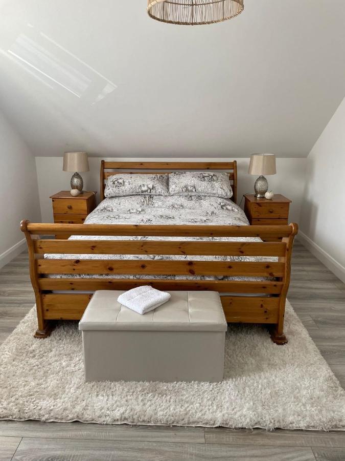 Grianan View Loft Apartment Rockstown